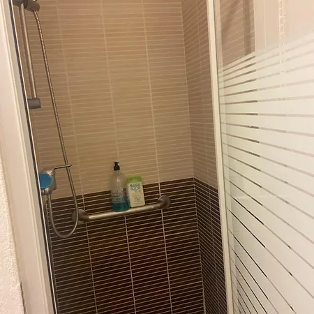 아파트 Apparemment Lumineux Proche De La Mer